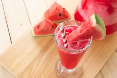 7 Manfaat Jus Semangka Campur Nanas untuk Kesehatan yang Kaya Nutrisi
