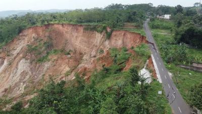 5 Arti Mimpi Tanah Longsor Menurut Primbon Jawa, Pertanda Apa?