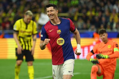 Kontrak di Barcelona Segera Berakhir, Robert Lewandowski Diinginkan AC Milan