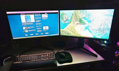 Monitor Ganda vs Ultrawide: Alasan Masih Bertahan dan Godaan untuk Beralih