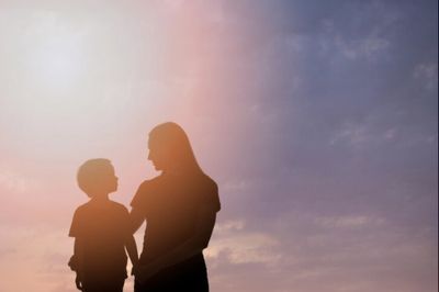 17 Caption Singkat Tentang Pengorbanan Ibu yang Bikin Hati Tersentuh