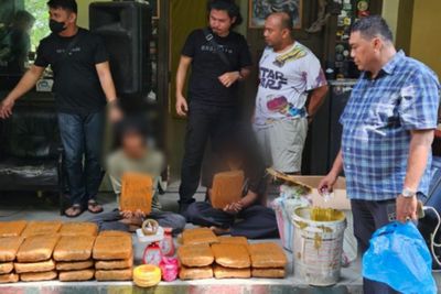 Geger! 63 Kg Ganja Ditemukan di Atap Gedung Kampus UIN Suska Riau