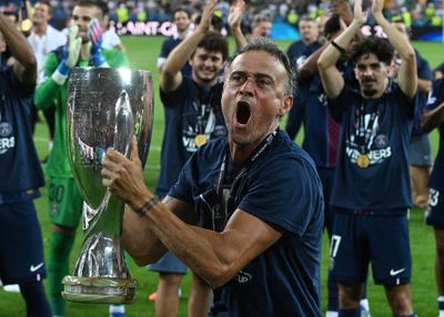 Kecelakaan Sepeda, Pelatih PSG Luis Enrique Alami Patah Tulang Selangka