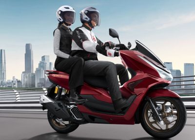 5 Motor Matic Tangki Besar, Solusi Biar Gak Sering Antre di SPBU!
