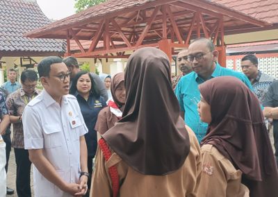 Kunjungi Sekolah Rakyat, Menteri Karding Dorong Pembentukan Kelas Migran untuk Siswa SMA