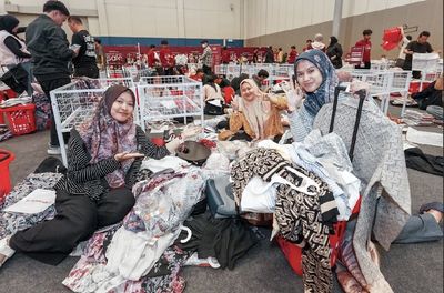 Merdeka! Buttonscarves, Benang Jarum, hingga Nada Puspita Gelar Diskon Gudang
