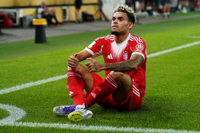 Luis Diaz Cetak Gol Debut Untuk Bayern Munchen di Piala Super Jerman, Selebrasi Didedikasikan Untuk Diogo Jota