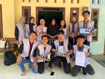Lewat Website dan Sosial Media, Mahasiswa Undip Bangun Digital Branding Batik Arum Cempaka