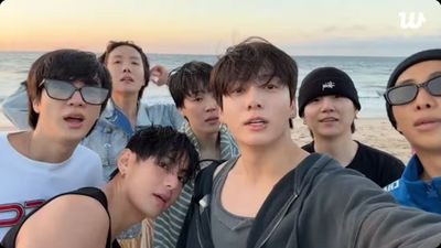 BTS Reuni Pertama Usai Wajib Militer: Ngobrol Santai di Pantai LA & J-Hope Bilang Kami Cuma Kerja Terus!
