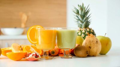 Jus Buah vs Buah Utuh, Mana yang Lebih Baik untuk Kesehatan?