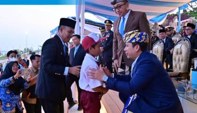Bocah SD Panjat Tiang Bendera di Lampung Dapat Beasiswa dan Tabungan Pendidikan