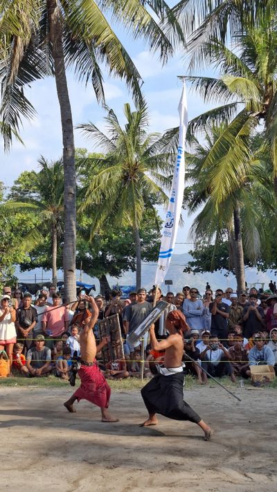 Mengenal Peresean, Seni Beladiri Tradisional Suku Sasak Lombok