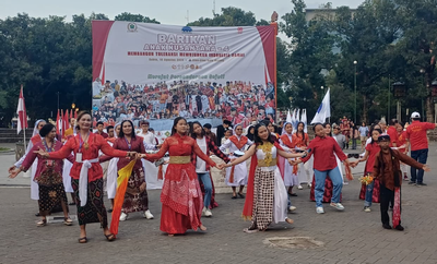 Barikan Anak Nusantara: Ratusan Pelajar Lintas Agama Bersatu di Malang