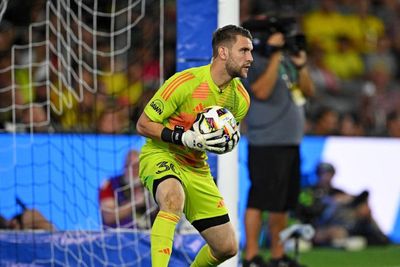 Setelah Ole Romeny, Kini Giliran Maarten Paes yang Cedera dan Jadi Kabar Buruk untuk Timnas Indonesia