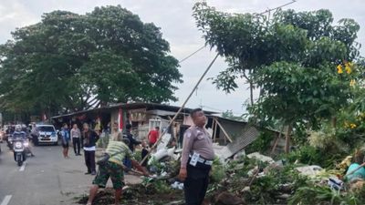 Truk Fuso Alami Kecelakaan di Karawang, Satu Orang Meninggal Dunia