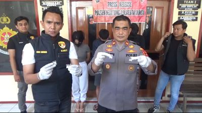 Polsek Jelutung Tangkap 3 Pengedar Sabu di Kosan