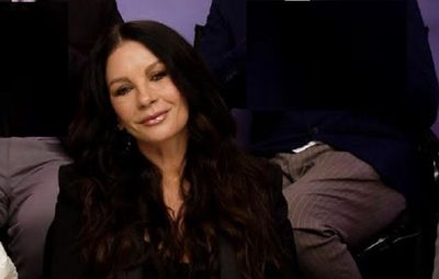 Catherine Zeta Jones Puji Pemeran Pugsley di Wednesday: Season 2 yang Tumbuh Cepat