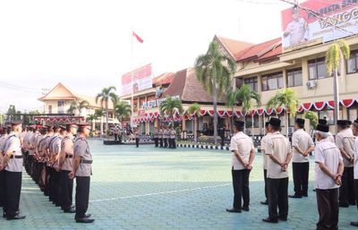 Upacara Hari Juang Polri: Semangat Refleksi dan Komitmen di Mapolresta Banyuwangi