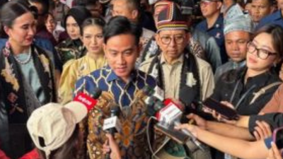 Wapres Gibran Resmikan Festival Pacu Jalur 2025 di Tepian Narosa Kuansing