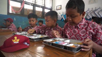 Rantang Anti Karat SUS 304 Dipilih Dapur MBG Lebak Untuk Jamin Makanan Tetap Sehat dan Higienis