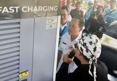Dukung Kendaraan Listrik, SPKLU Hadir di Rest Area KM 319 B Pemalang