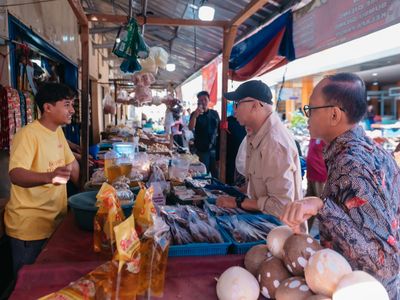 Tinjau Pasar Natar, Gubernur Lampung Temukan Harga Minyak Goreng Lebih Tinggi dari HET