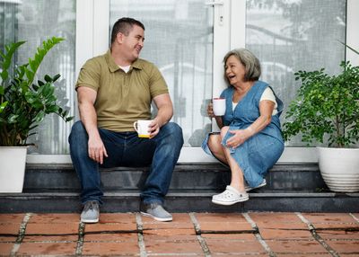 5 Sifat Calon Menantu yang Disukai Mertua, Wajib Kamu Punya!