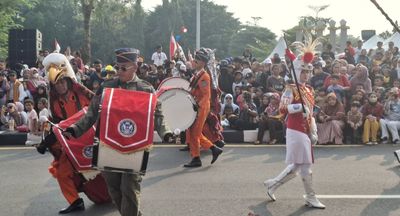 Keseruan Parade Alutsista Hingga Bendera Merah Putih Raksasa Warnai Pembukaan IDME 2025 di Sleman City Hall Peringati HUT RI Ke-80