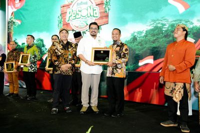 Sulsel Raih Penghargaan Pemprov Terbaik di Festival Perhutanan Sosial 2025