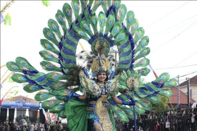 Pesona Budaya Nusantara Warnai Jepara Art Carnival 2025