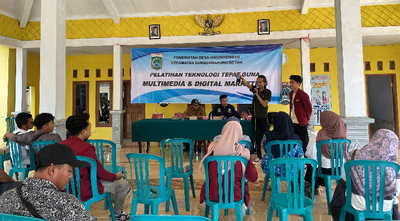 Mahasiswa KKN Latih BUMDes dan UMKM Ringinkembar Kuasai Digital Marketing
