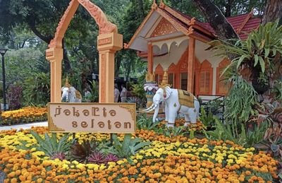 Main Sebentar ke Lapangan Banteng, Berburu Spot Foto Estetik di Pameran Flona