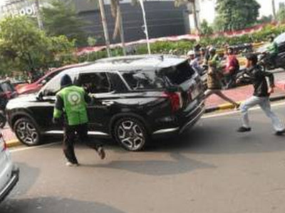 Pengemudi Palisade yang Diamuk Massa di Jakarta Dipastikan Bukan Anggota DPR