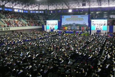 Dihadapan Wisudawan 5.320 Hari Ini, Rektor UNY Singgung Perkembangan Keterlambatan Ijazah : Pertengahan September 100 Persen dicetak