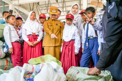 Deklarasi Sekolah Merdeka Sampah, Kota Bontang Wujudkan Generasi Peduli Lingkungan