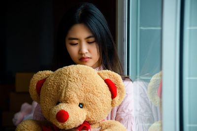Move On Setelah Putus Terasa Mustahil? Coba Fokus ke Diri Sendiri dengan Cara Ini!