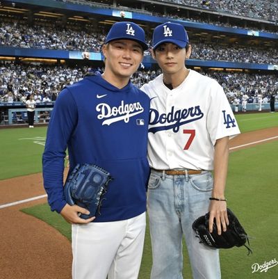 Taehyung BTS Bikin Stadium Dodgers Riuh, Nomor 7 Jadi Simbol Manis untuk ARMY