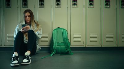 Review Unknown Number: High School Catfish , Film Dokumenter Netflix yang Bikin Merinding