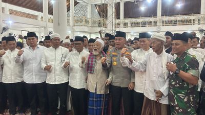 Istighotsah Akbar di Masjid Agung Ats-Tsauroh, Ulama dan Tokoh Daerah Doakan Banten Damai