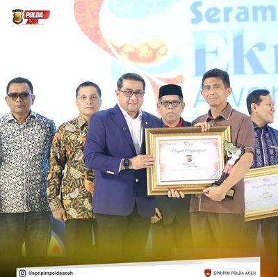 Kapolda Aceh Raih Penghargaan Inisiator UMKM Aman & Kreatif di Serambi Ekraf 2025
