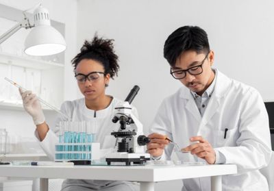 Soshum vs Saintek: Mana Jalur Kuliah yang Tepat Buat Kamu?
