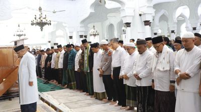 Kapolda Aceh & Ojol Gelar Doa Bersama untuk Affan Kurniawan