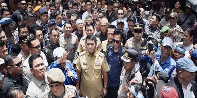 WPR, Gubernur Yulius Selvanus Meminta Penyesuaian Pengurusan Dengan Domisili