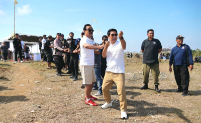 Bupati Adi Arnawa Buka Sabdha Kite Festival V 2025 Desa Pecatu
