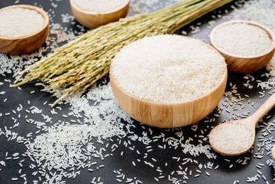 Ekonom Sebut Penurunan Harga Beras Bantu Kurangi Inflasi
