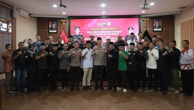 Polres Jember Bersama Ormas dan Suporter Deklarasi Tolak Anarkisme, Wujudkan Keamanan Bersama