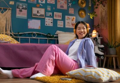 Jauh dari Keluarga Bikin Down? 5 Tips Cara Menghadapi Homesick Saat Merantau Kuliah