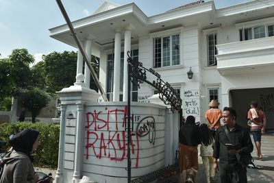 10 Orang Jadi Tersangka Kasus Penjarahan Rumah Uya Kuya, Begini Perananya