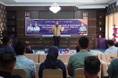 Buka Bimtek Penilai PBB P2, Rico Waas Tekankan Keakuratan Penilaian