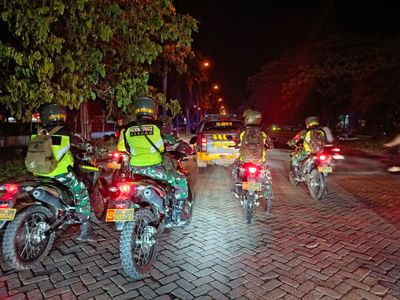 Patroli Gabungan TNI-Polri Dijajaran Polres Serang Dimulai Jelang Tengah Malam Antisipasi Aktifitas Yang Anarkis